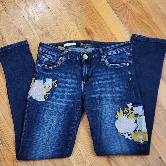 Kut from the Kloth Floral Embroidered Catherine Boyfriend Jeans Mid Rise Size 2 - Picture 1 of 12